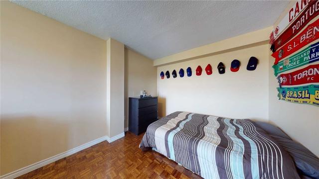 1205 - 541 Blackthorn Ave, Condo with 2 bedrooms, 1 bathrooms and 1 parking in Toronto ON | Image 5