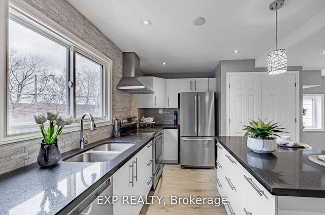 29 Bernice Cres, House detached with 4 bedrooms, 3 bathrooms and 3 parking in Toronto ON | Image 31