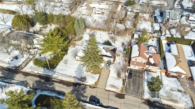 1007 Laporte Street, House detached with 3 bedrooms, 2 bathrooms and 4 parking in Ottawa ON | Image 5