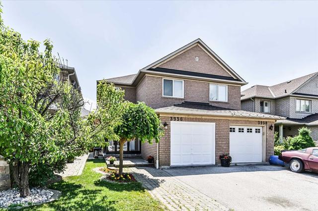 3956 Bentridge Rd, House semidetached with 3 bedrooms, 3 bathrooms and 3 parking in Mississauga ON | Image 12