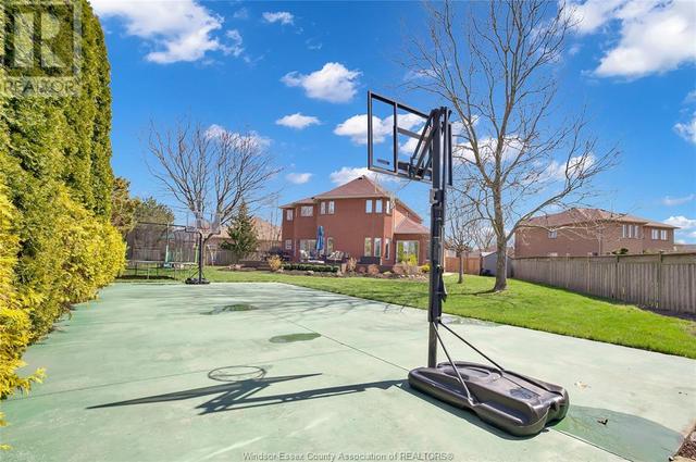 4645 Tournament Court, House detached with 6 bedrooms, 3 bathrooms and null parking in Windsor ON | Image 45