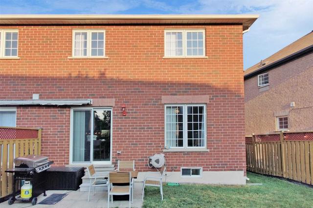 36 Wandering Trail Dr, House semidetached with 3 bedrooms, 4 bathrooms and 4 parking in Brampton ON | Image 29