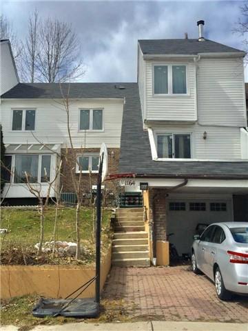 1164 Kos Blvd, House attached with 3 bedrooms, 4 bathrooms and 1 parking in Mississauga ON | Image 1