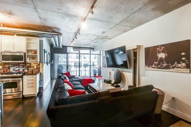 605 - 533 Richmond St, Condo with 2 bedrooms, 1 bathrooms and 1 parking in Toronto ON | Image 8