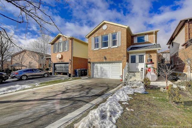 6 Aron Dr, House detached with 4 bedrooms, 4 bathrooms and 6 parking in Brampton ON | Image 12