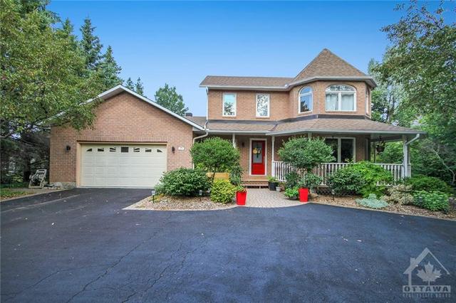 1282 Cornfield Crescent, House detached with 4 bedrooms, 3 bathrooms and 10 parking in Ottawa ON | Image 1