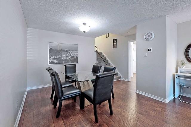 3307 Tallmast Cres, House semidetached with 4 bedrooms, 2 bathrooms and 4 parking in Mississauga ON | Image 35