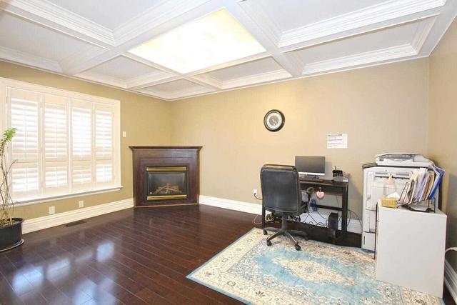 6 Stirrup Crt, House detached with 4 bedrooms, 4 bathrooms and 6 parking in Brampton ON | Image 3