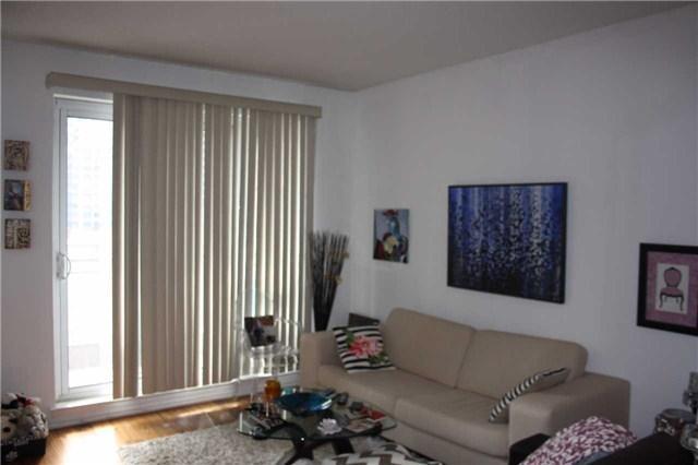 620 - 35 Hayden St, Condo with 1 bedrooms, 1 bathrooms and null parking in Toronto ON | Image 7