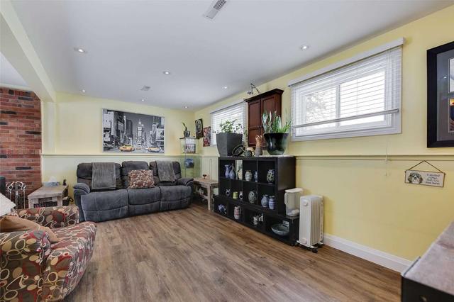 80 Penetanguishene Rd, House detached with 3 bedrooms, 2 bathrooms and 4 parking in Barrie ON | Image 32