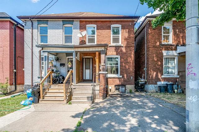 757 Cannon St E, House semidetached with 3 bedrooms, 2 bathrooms and 0 parking in Hamilton ON | Image 1