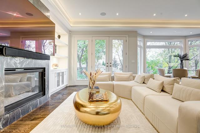 179 Burndale Ave, House detached with 4 bedrooms, 7 bathrooms and 6 parking in Toronto ON | Image 3