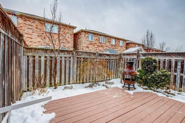 86 Laval St, House attached with 3 bedrooms, 3 bathrooms and 3 parking in Vaughan ON | Image 17