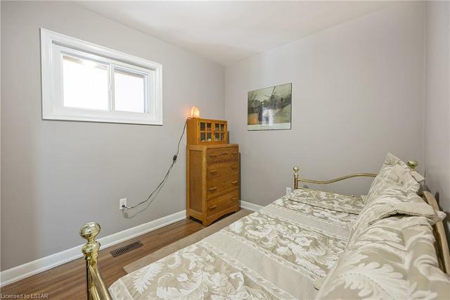 57 Paddington Avenue, House detached with 3 bedrooms, 2 bathrooms and 2 parking in London ON | Card Image
