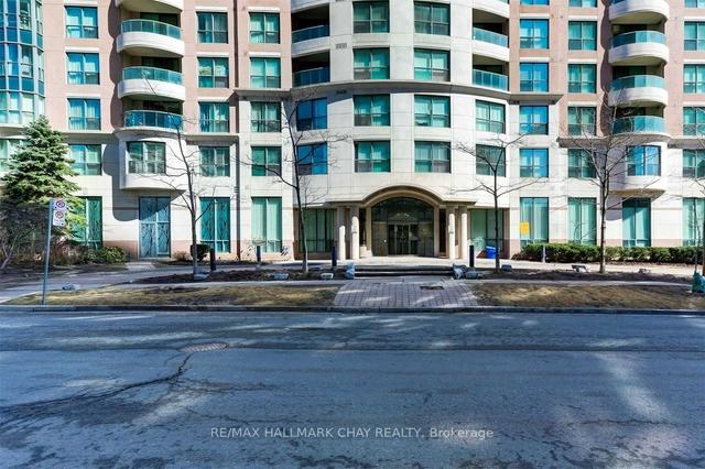 706 - 7 Lorraine Dr, Condo with 2 bedrooms, 2 bathrooms and 1 parking in Toronto ON | Image 1