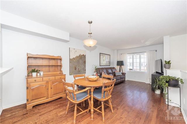11 Yorkville Street, Townhouse with 2 bedrooms, 2 bathrooms and 2 parking in Ottawa ON | Image 3