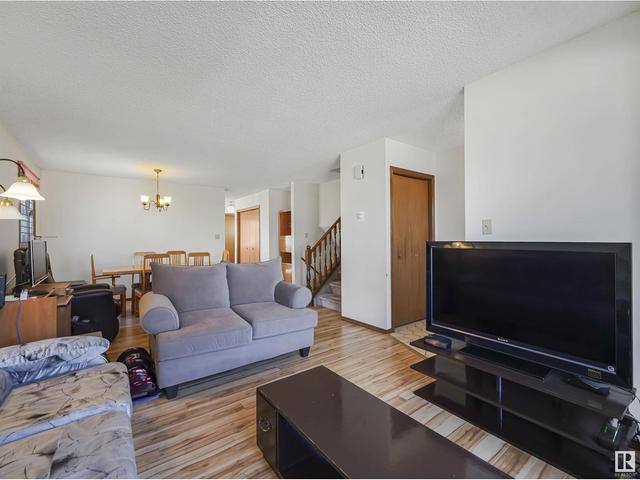 9311 168 Av Nw, House detached with 4 bedrooms, 2 bathrooms and 2 parking in Edmonton AB | Image 6