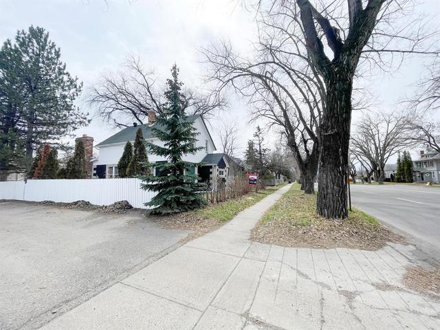 613 13 Street S, House detached with 4 bedrooms, 3 bathrooms and 3 parking in Lethbridge AB | Image 23