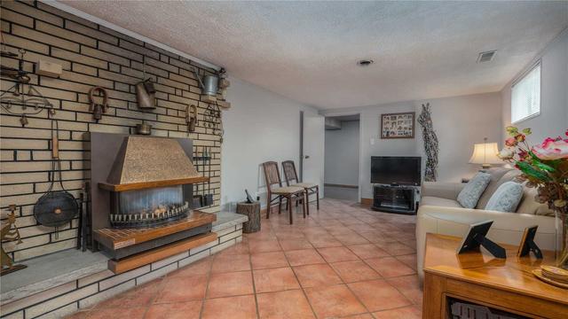 249 Elgin St, House detached with 3 bedrooms, 1 bathrooms and 4 parking in Brantford ON | Image 7
