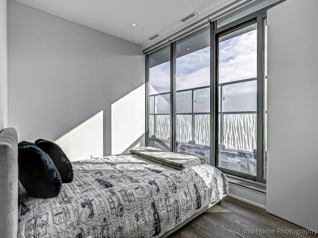 ph5503 - 50 Charles St E, Condo with 2 bedrooms, 2 bathrooms and 2 parking in Toronto ON | Image 6