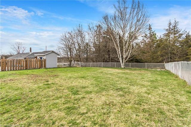 3041 Highway 41, House detached with 2 bedrooms, 1 bathrooms and 7 parking in Greater Napanee ON | Image 35