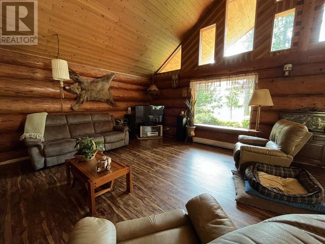 5470 Winkley Creek Road, House detached with 3 bedrooms, 1 bathrooms and null parking in Cariboo F BC | Image 36