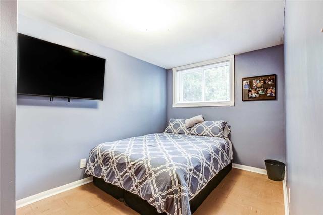 375 Erindale Dr, House detached with 3 bedrooms, 2 bathrooms and 3 parking in Burlington ON | Image 24