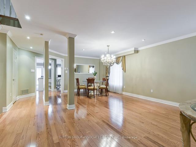 14 Karl Crt, House attached with 4 bedrooms, 5 bathrooms and 5 parking in Vaughan ON | Image 19