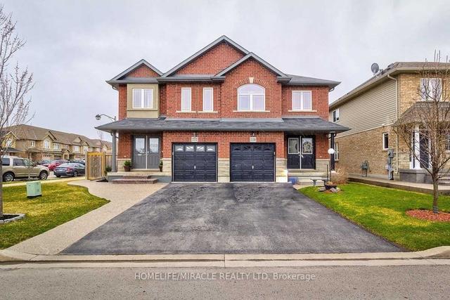 222 Pelech Cres, House semidetached with 3 bedrooms, 3 bathrooms and 3 parking in Hamilton ON | Image 1