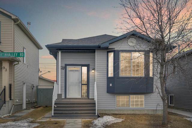 89 Martinvalley Road Ne, House detached with 5 bedrooms, 2 bathrooms and 4 parking in Calgary AB | Image 1