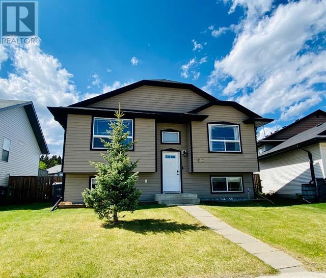 4406 - 58 Street Close, House detached with 3 bedrooms, 3 bathrooms and 2 parking in Rocky Mountain House AB | Image 33