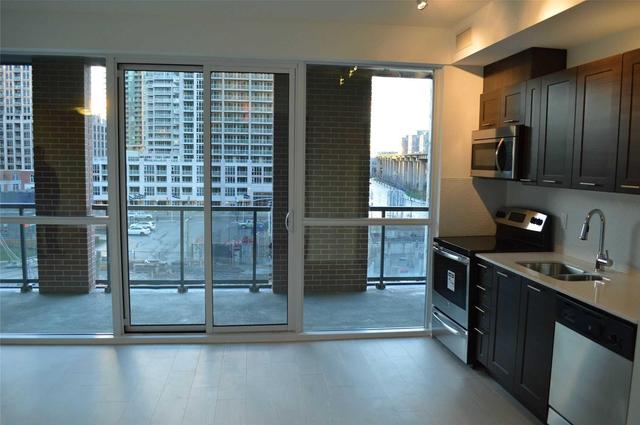 525 - 20 Bruyeres Mews, Condo with 1 bedrooms, 1 bathrooms and 1 parking in Toronto ON | Image 4