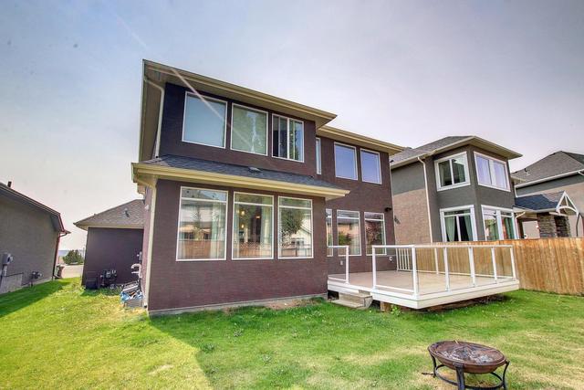 64 Elmont Rise Sw, House detached with 4 bedrooms, 3 bathrooms and 4 parking in Calgary AB | Image 8