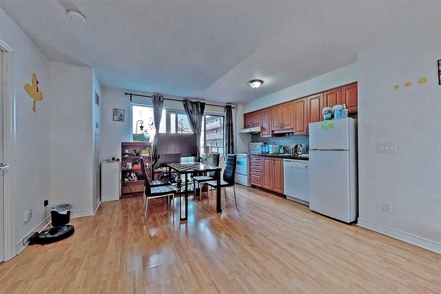 610 - 70 Town Centre Crt, Condo with 1 bedrooms, 1 bathrooms and 1 parking in Toronto ON | Image 2