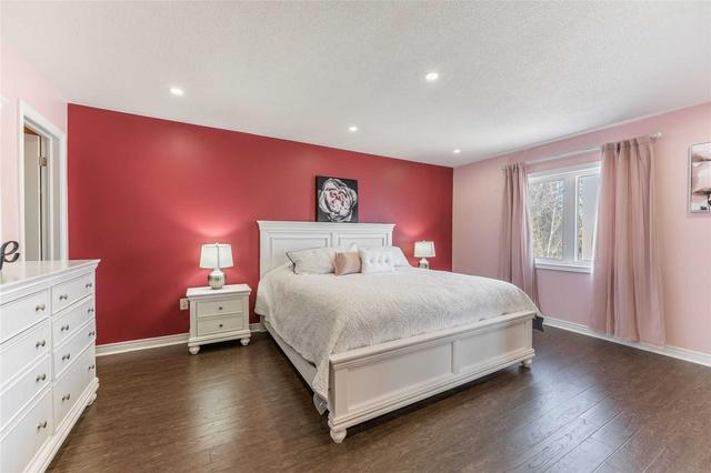 97 - 8 Townwood Dr, House attached with 3 bedrooms, 4 bathrooms and 4 parking in Richmond Hill ON | Image 6