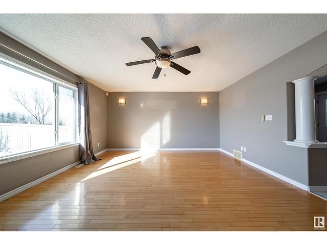 7915 3 Av Sw, House detached with 3 bedrooms, 3 bathrooms and null parking in Edmonton AB | Image 14
