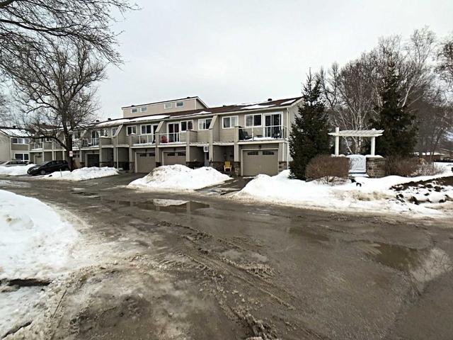 42 - 12 Lankin Blvd, Townhouse with 3 bedrooms, 1 bathrooms and 2 parking in Orillia ON | Image 2