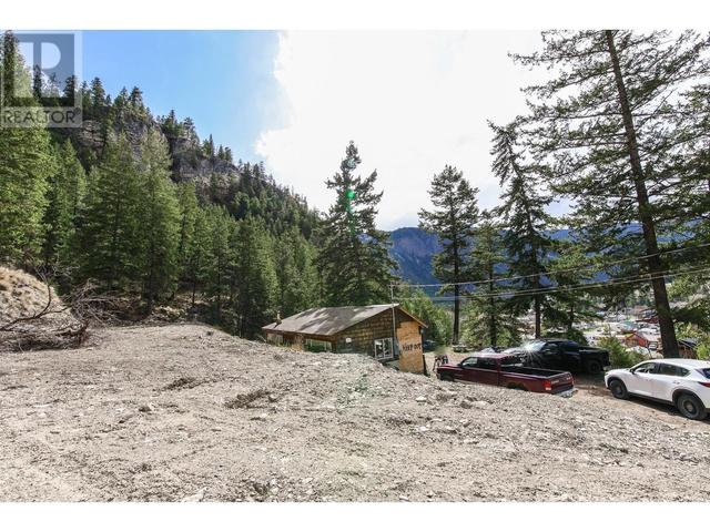 852 First Avenue, House detached with 1 bedrooms, 1 bathrooms and 2 parking in Okanagan Similkameen G BC | Image 5