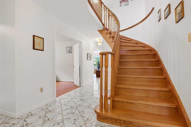 1587 Kingsbank Crt, House detached with 4 bedrooms, 4 bathrooms and 6 parking in Mississauga ON | Image 23