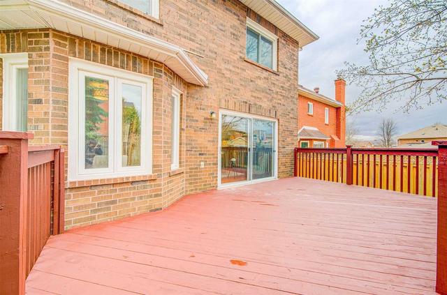 38 Tomlinson Circ, House detached with 4 bedrooms, 4 bathrooms and 6 parking in Markham ON | Image 20