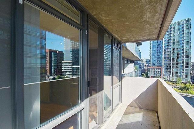 606 - 20 Joe Shuster Way, Condo with 1 bedrooms, 1 bathrooms and 0 parking in Toronto ON | Image 7