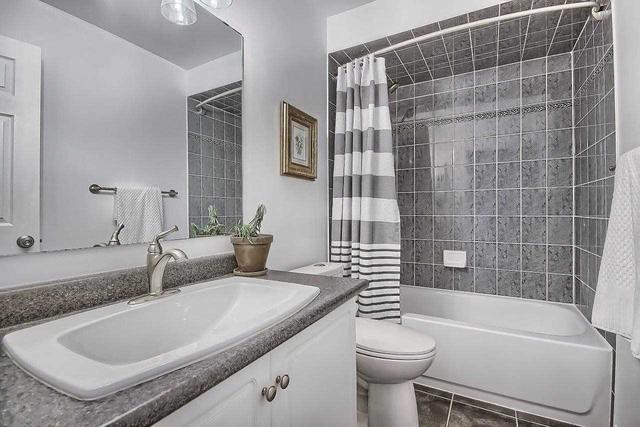 4 Guillet St, House attached with 3 bedrooms, 5 bathrooms and 2 parking in Toronto ON | Image 25