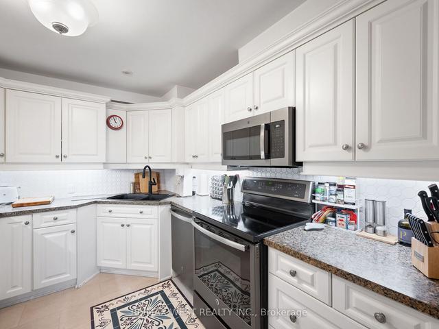 8 - 1564 Kerns Rd, Townhouse with 3 bedrooms, 2 bathrooms and 4 parking in Burlington ON | Image 3