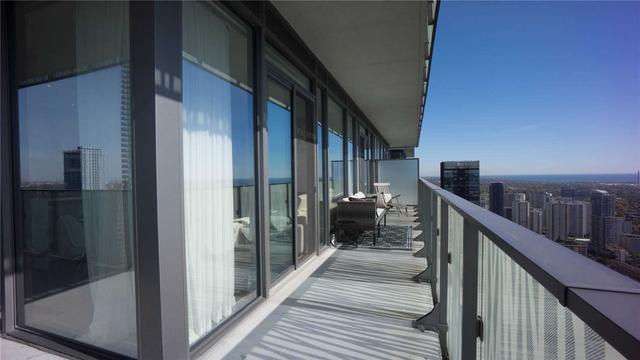 lph4902 - 42 Charles St E, Condo with 2 bedrooms, 3 bathrooms and 1 parking in Toronto ON | Image 13