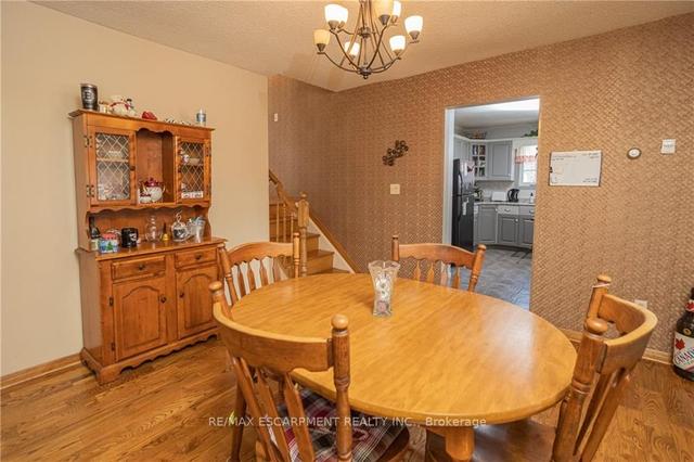 724 Clare Ave, House detached with 3 bedrooms, 2 bathrooms and 5 parking in Welland ON | Image 7