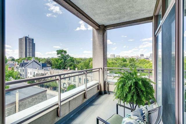 409 - 980 Yonge St, Condo with 2 bedrooms, 2 bathrooms and 1 parking in Toronto ON | Image 13