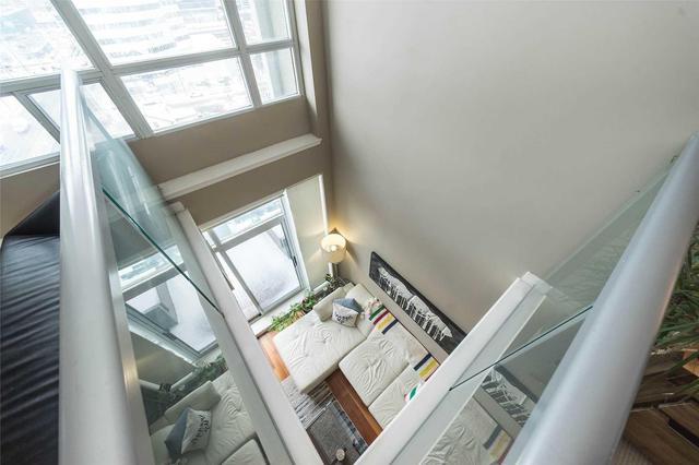 704 - 1 Avondale Ave, Condo with 1 bedrooms, 2 bathrooms and 1 parking in Toronto ON | Image 13
