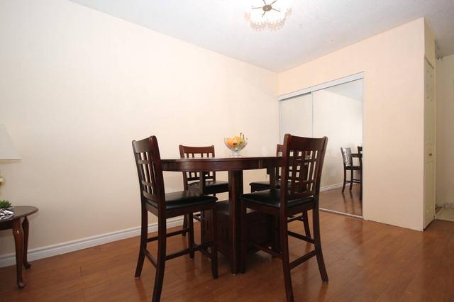 1604 - 390 Dixon Rd, Condo with 3 bedrooms, 1 bathrooms and 1 parking in Toronto ON | Image 11