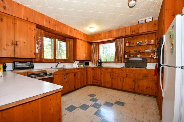 7953 Hwy 28, House detached with 4 bedrooms, 4 bathrooms and 12 parking in North Kawartha ON | Image 5