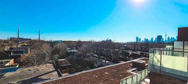 701 - 246 Logan Ave, Condo with 2 bedrooms, 1 bathrooms and 1 parking in Toronto ON | Image 5
